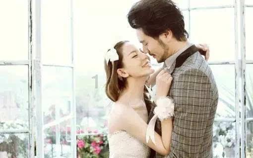 风情万种，情史丰富，54岁单身女神许晴，撩汉无数仍寻真爱